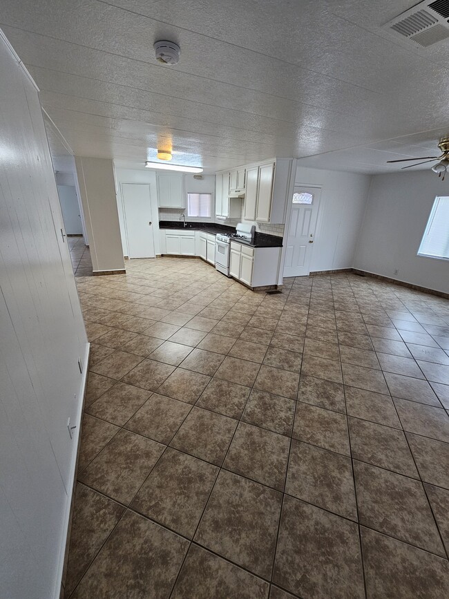 Photo - 2401 W Olive Ave