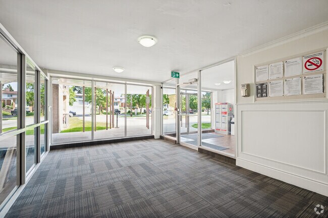 Photo - 34 Dixington Cres