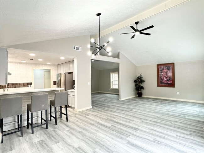 Building Photo - 11922 Sea Shore Dr