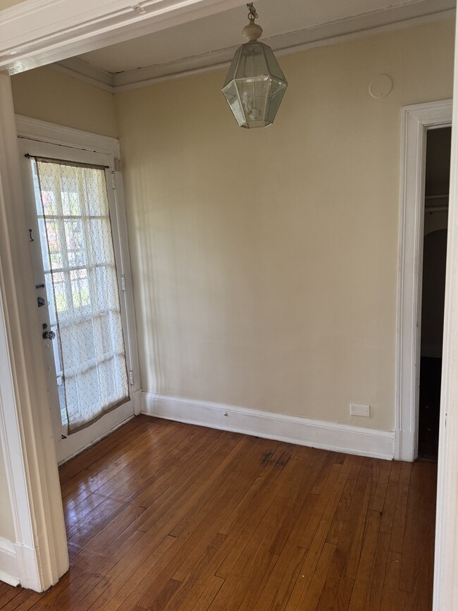 Photo - 883 Farmington Ave Unit 1