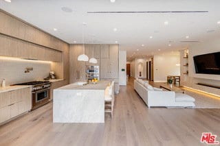 Photo - 4703 Saloma Ave