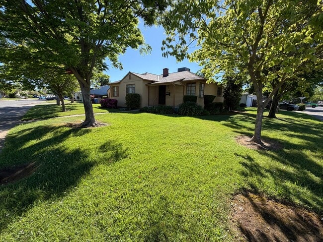 Photo - Charming Vintage Gem: Cozy 3-Bedroom Retreat with Timeless Style in Sacramento