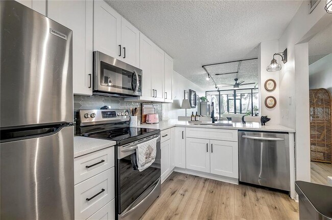 Photo - 2424 W Tampa Bay Blvd Unit M104