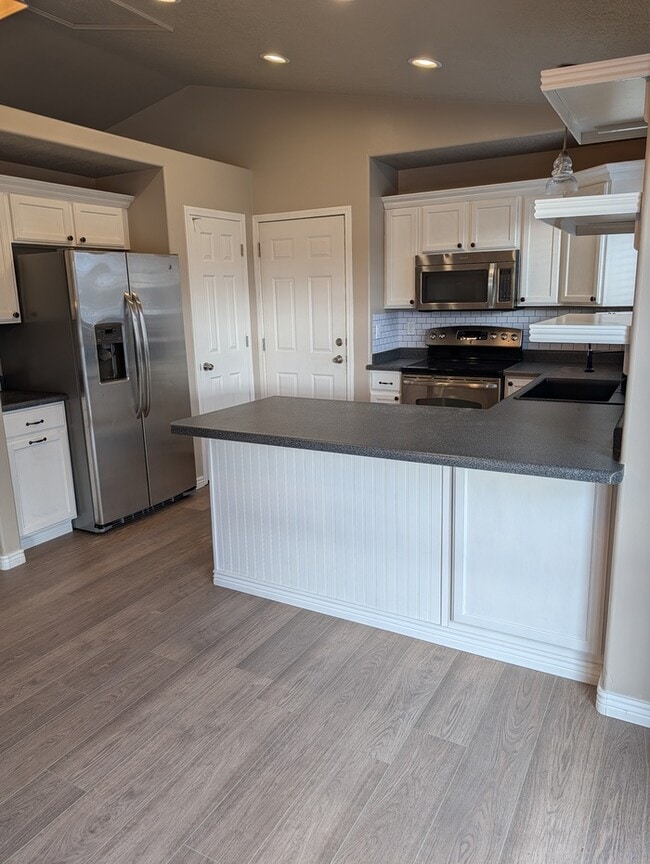 Photo - 5 Bedroom Home New Carpet and Paint