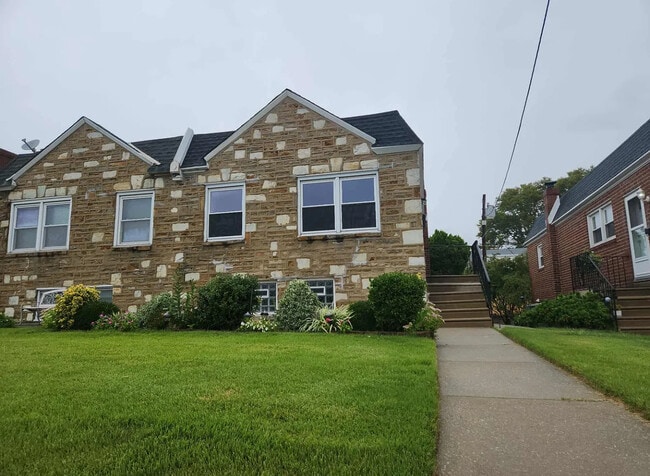 Building Photo - 2327 Loney St Rental