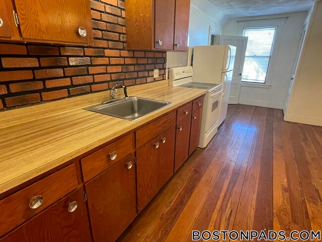 Photo - 79 Electric Ave Unidad 3