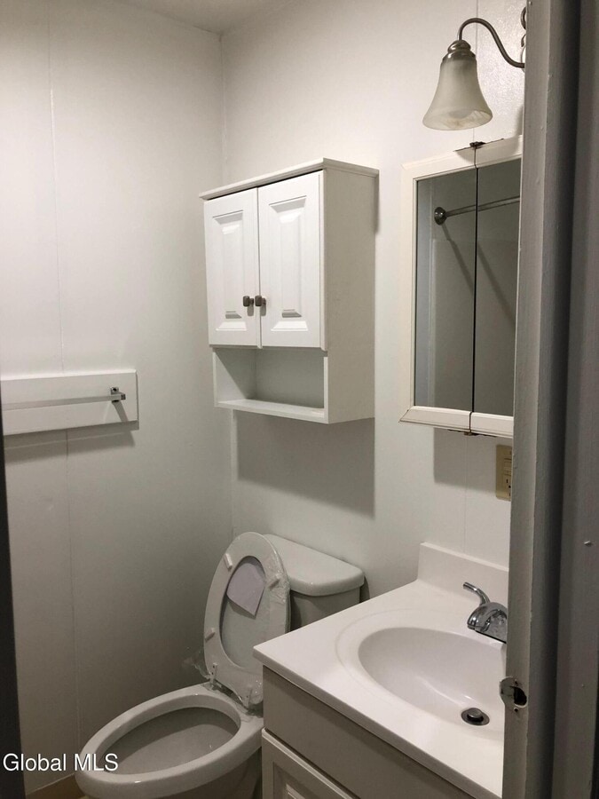 Photo - 19-21-21 Wells St Unit 201