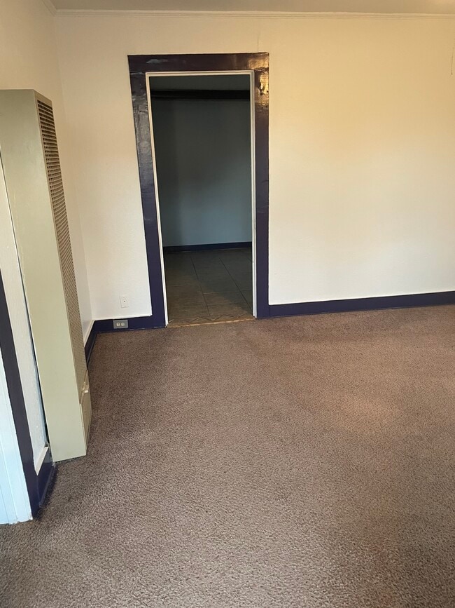 Photo - 110 S Alabama St