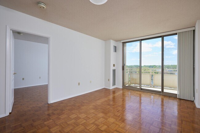 Photo - 7111 Woodmont Ave