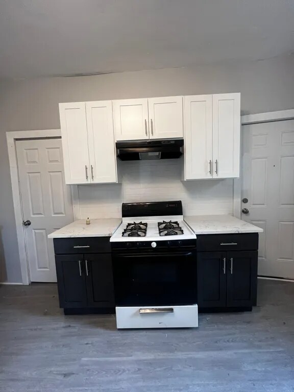 Photo - 163 N 6th St Unit 1