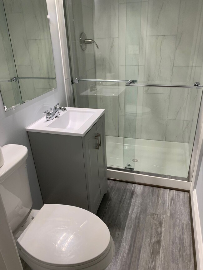 Photo - 148 N East Ave