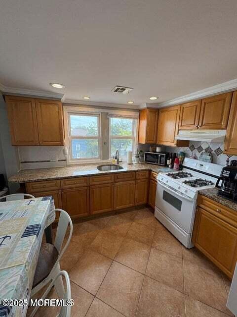 Photo - 217 Blaine Ave