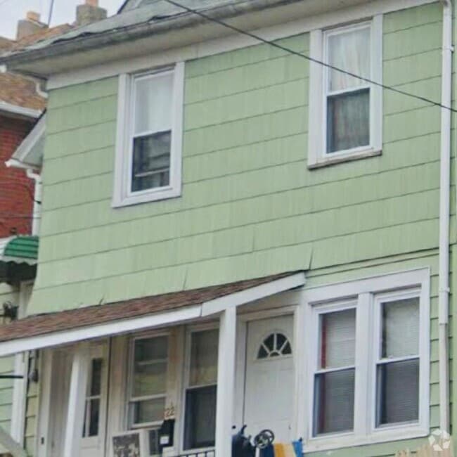 Building Photo - 22 Ford St Unit 2 Rental
