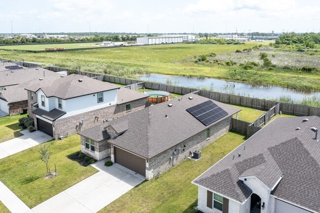 Photo - 607 Hidden Brk Dr