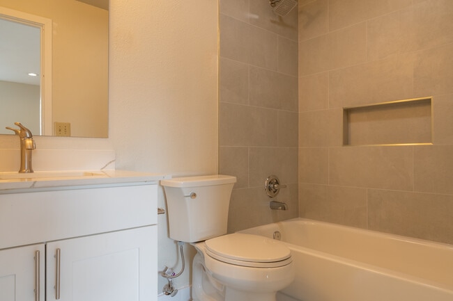 Photo - 21511 4th Ave W Unidad A62