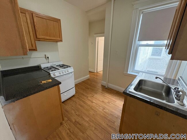 Building Photo - 9 Egremont Rd Rental