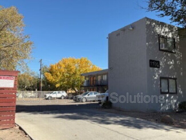 Photo - 1105 Iron Ave SW Unidad #209