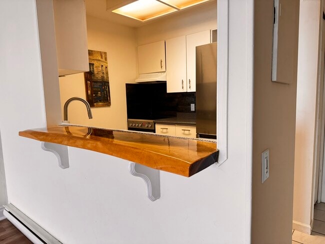 Photo - 3555-3555 Outrigger Rd