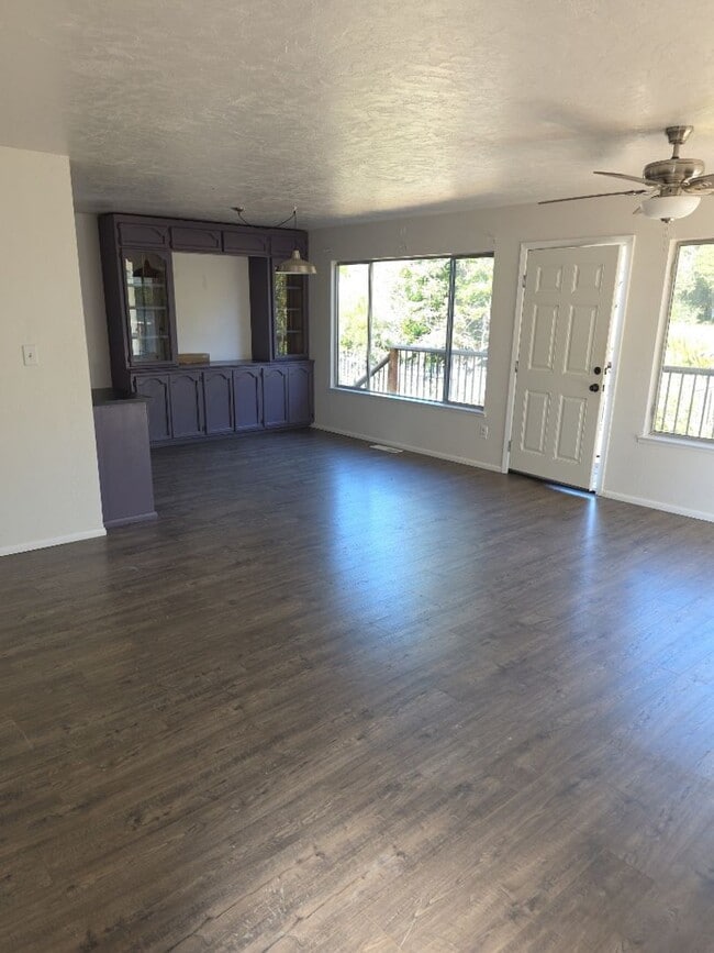 Photo - 2 Bedroom 2.5 Bath in Clearlake Riviera