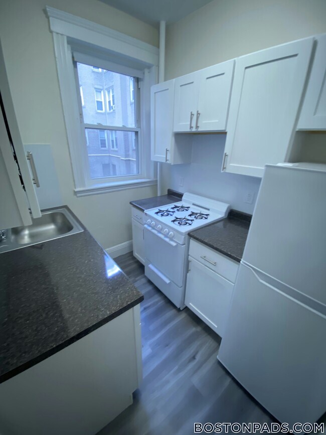 Photo - 1175 Boylston St Unit 3