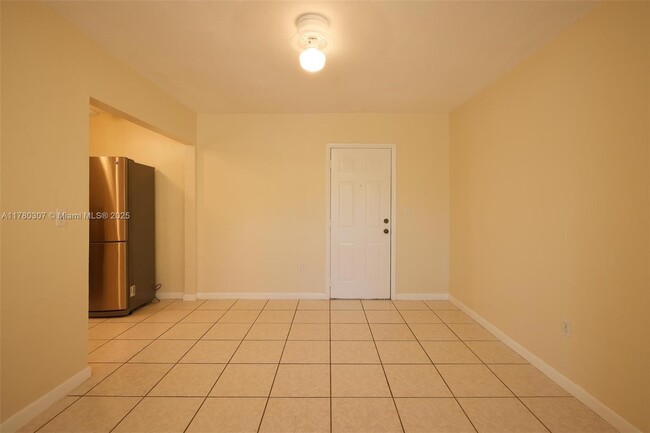 Photo - 555 SW 16th Ave Condo Unit 6
