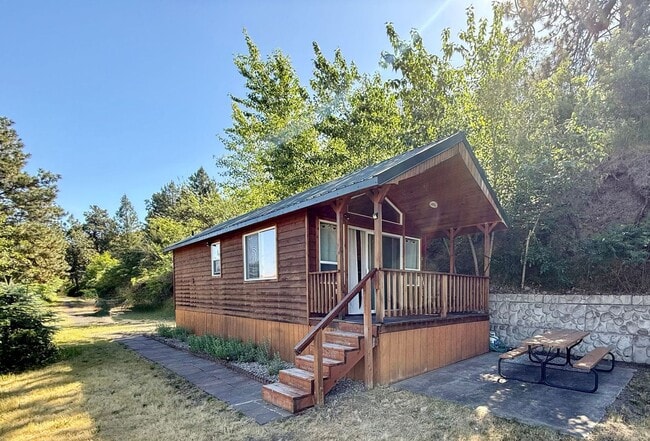 Short or long-term Furnished Private Cabin... - Short or long-term Furnished Private Cabin... House
