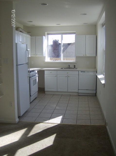 kitchen - 1248 Federal St Unit D