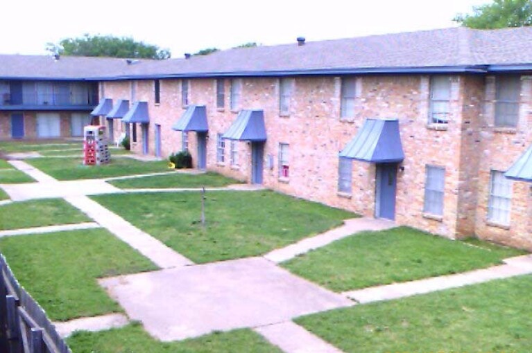 Photo - 1905 W Shields Dr