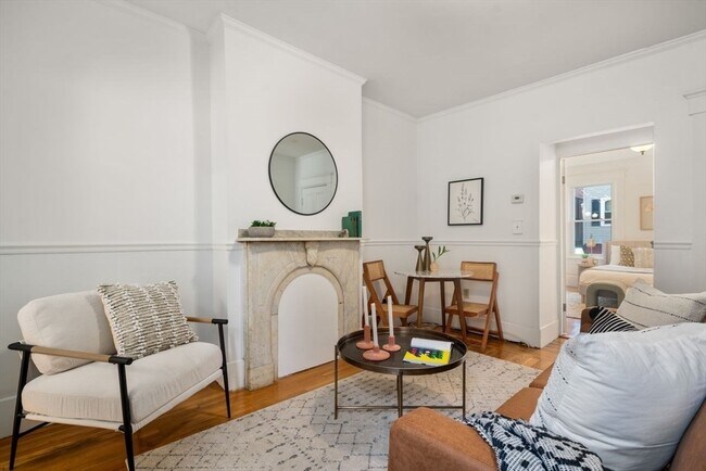 Photo - 110 Elm St Unit 1