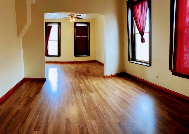 Photo - 3662 S Paulina St Unit 2