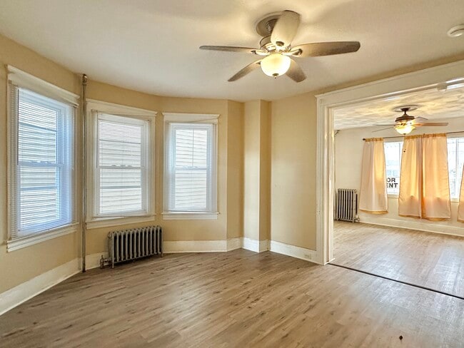 Photo - 519 S River St