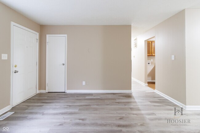 Photo - 3914 Richelieu Rd