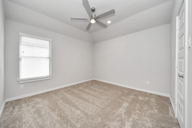 Photo - 1500 Sunrise Gables Dr