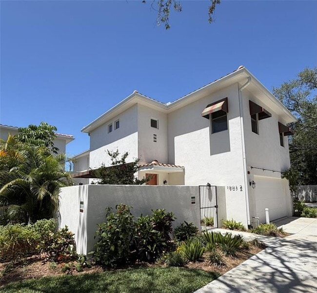 Building Photo - 1903 W Bristol Ave