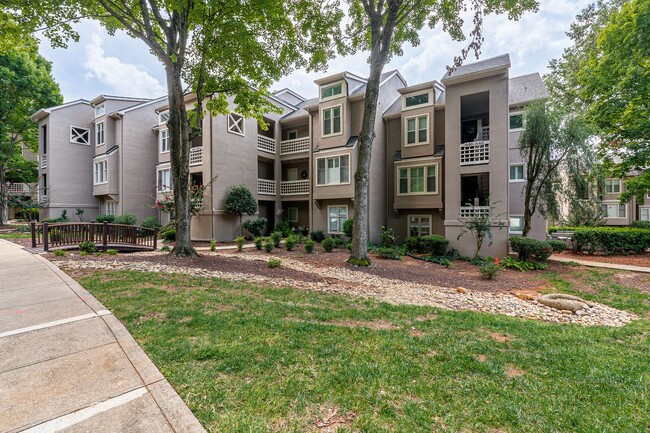 Photo - 646 Portside Dr