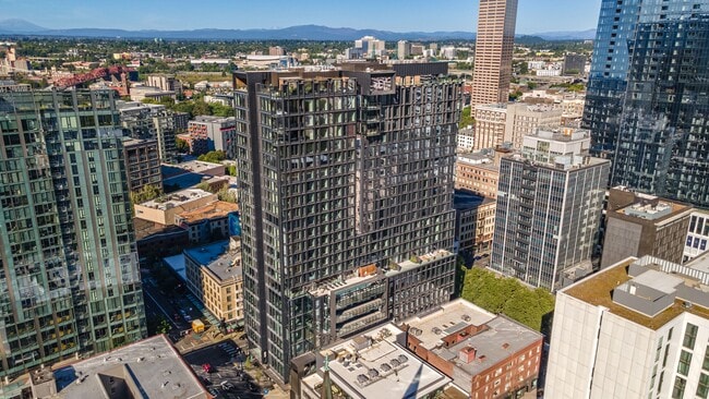 Residences at 11W