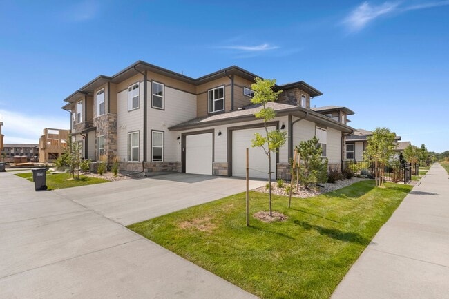 Photo - 938 Schlagel St