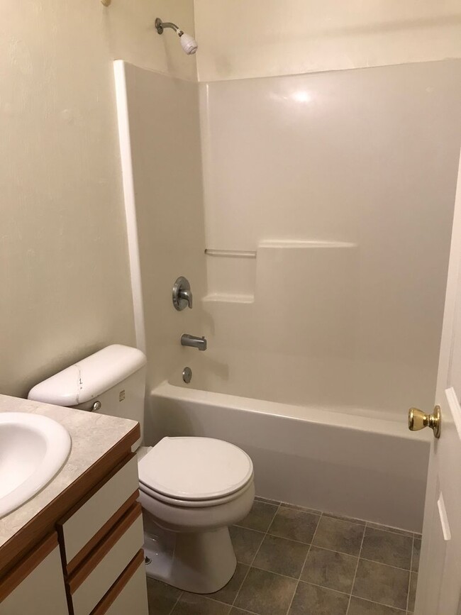 Photo - 1125 Orion-1 Unit 1