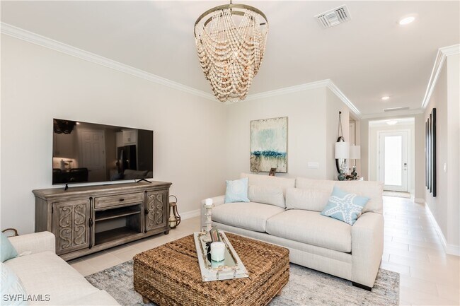 Photo - 267 Tamarindo Ln