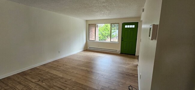 Photo - 17501 5th Ave NE