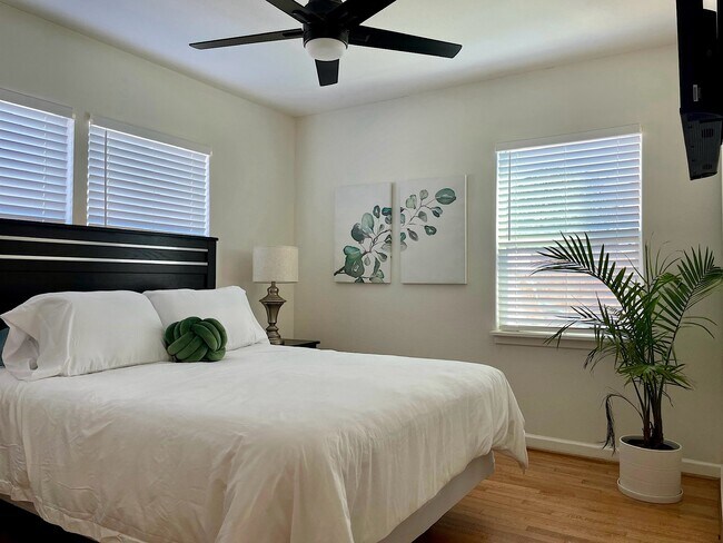 Photo - 4814 Holloway Dr