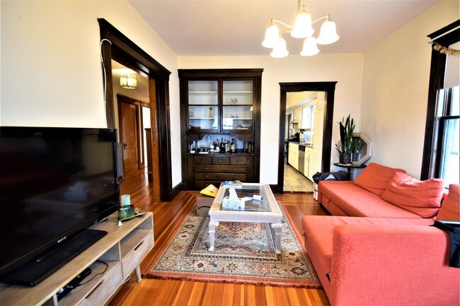 Photo - 32 Bigelow St