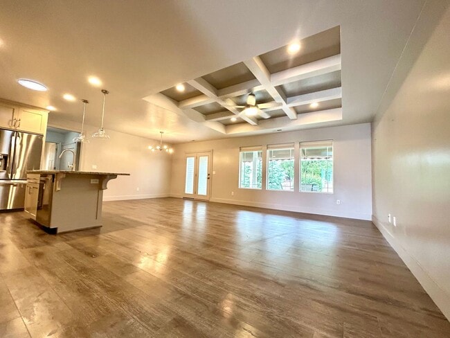 Photo - Lovely Single Family House Available!!!!