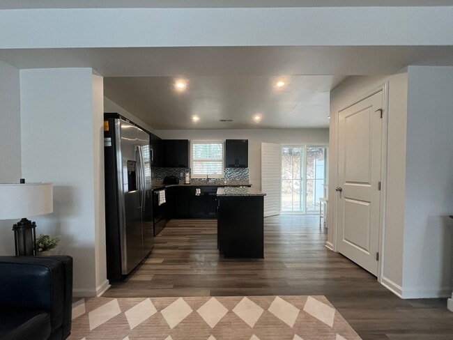 Photo - 134 Fernside Ct