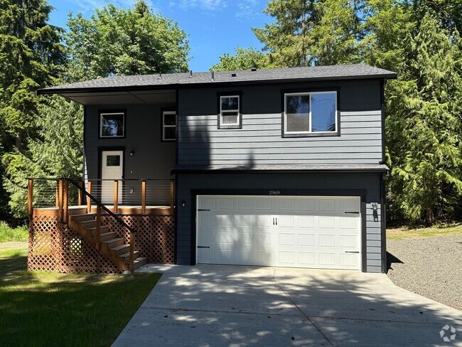 Building Photo - Beautiful New Construction Home with Priva...
