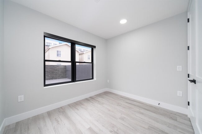 Photo - 187 Culver Ave Unit 207