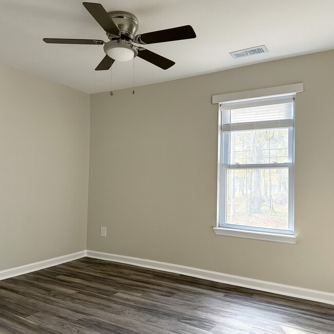 Photo - Gastonia Groves Apartment