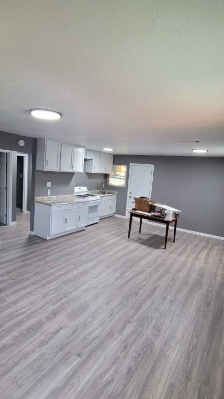 Photo - 503 High St House