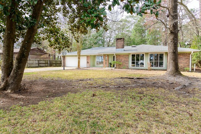 Photo - 1688 Vine Ave