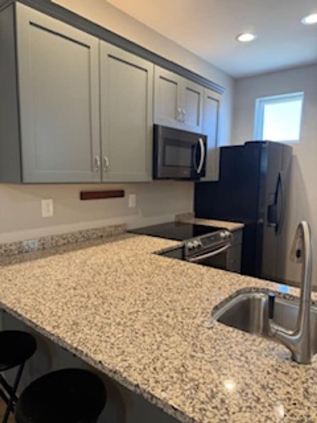 Photo - Midtown Cutie